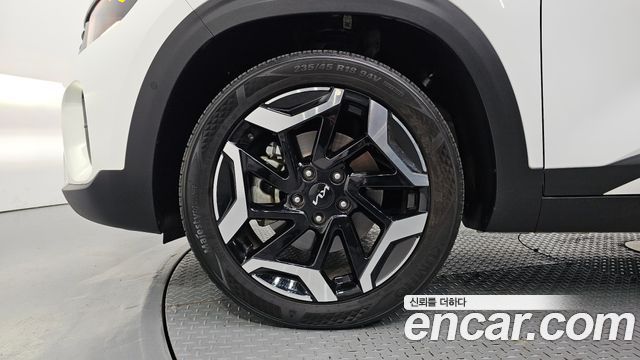 Kia Seltos 2023 — photo 5