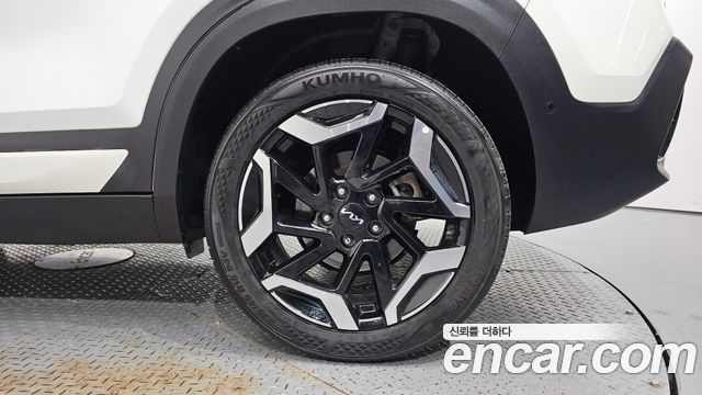Kia Seltos 2023 — photo 7