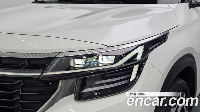 Kia Seltos 2023 — photo 8