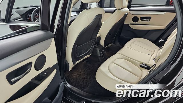 BMW 2-Series 2020 — photo 18