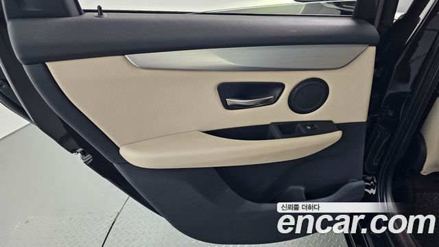 BMW 2-Series 2020 — photo 15