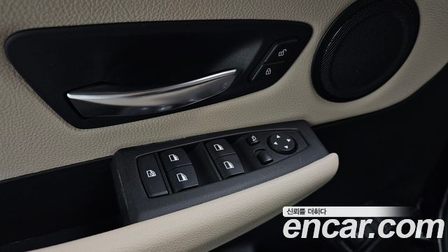 BMW 2-Series 2020 — photo 30
