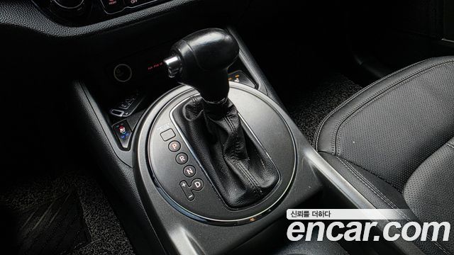 Kia Sportage 2011 — photo 9