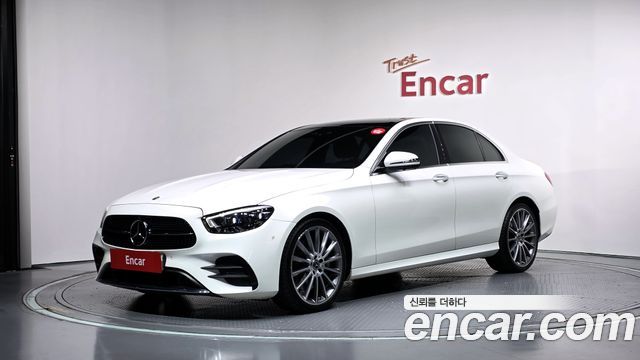 Mercedes-Benz E-Class 2021 — photo 1