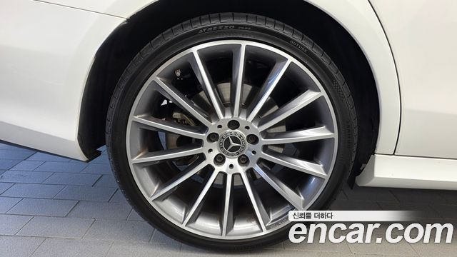 Mercedes-Benz E-Class 2021 — photo 5