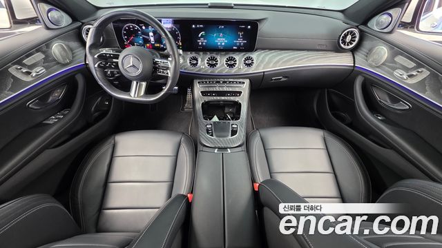 Mercedes-Benz E-Class 2021 — photo 10