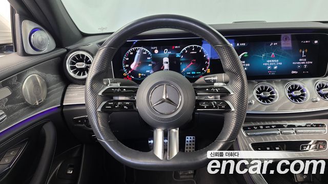 Mercedes-Benz E-Class 2021 — photo 18