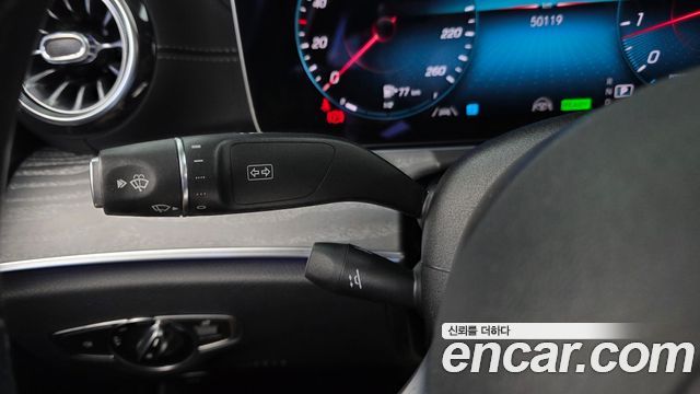 Mercedes-Benz E-Class 2021 — photo 28
