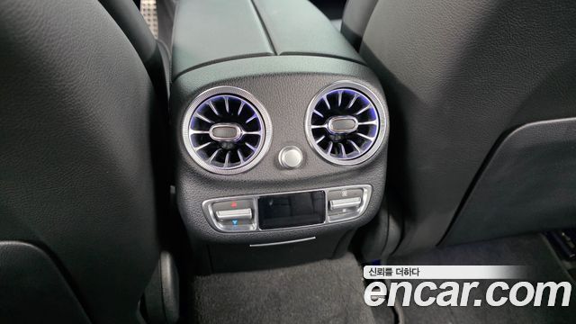 Mercedes-Benz E-Class 2021 — photo 32
