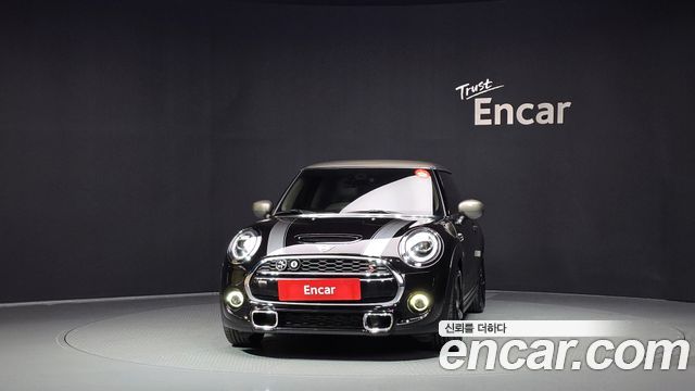 Mini Cooper 2020 — photo 3