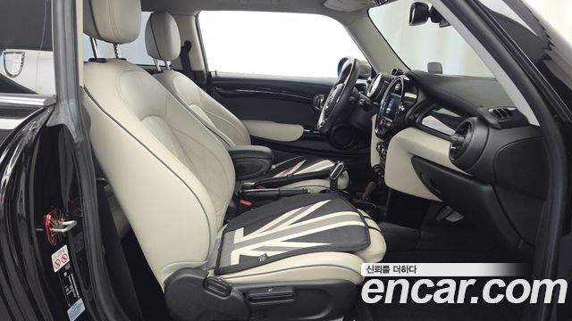 Mini Cooper 2020 — photo 17