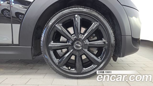 Mini Cooper 2020 — photo 7