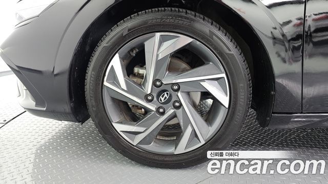 Hyundai AVANTE 2024 — photo 5