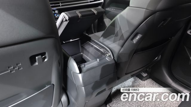 Hyundai Santafe 2024 — photo 32