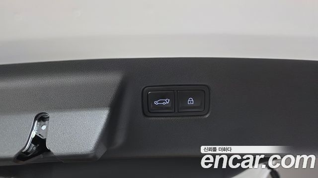 Hyundai Santafe 2024 — photo 35