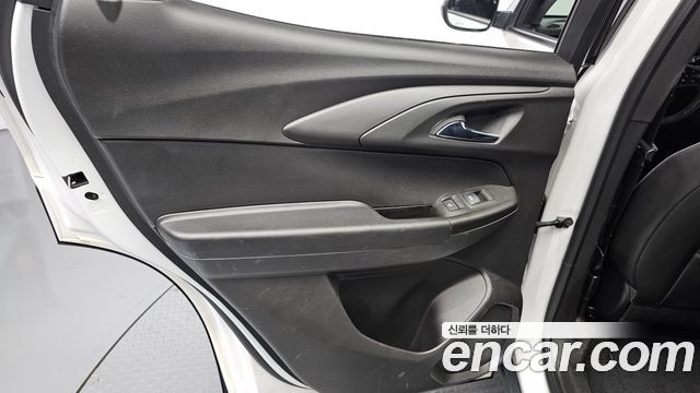 Chevrolet Korea Trailblazer 2022 — photo 15