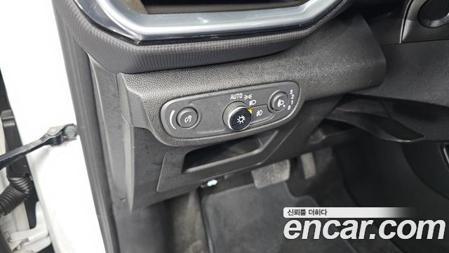 Chevrolet Korea Trailblazer 2022 — photo 27