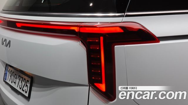 Kia Canival 2025 — photo 9