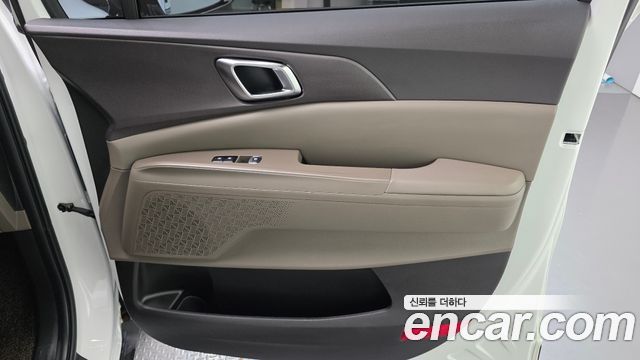 Kia Canival 2025 — photo 15