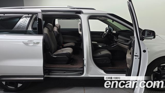 Kia Canival 2025 — photo 32