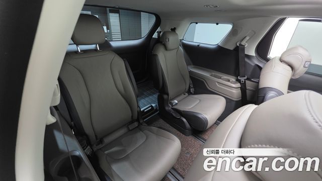 Kia Canival 2025 — photo 34