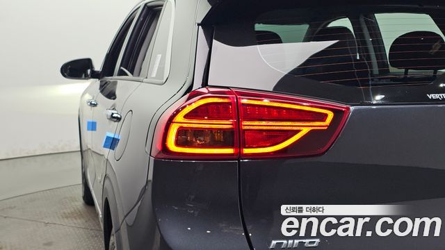 Kia Niro 2020 — photo 9