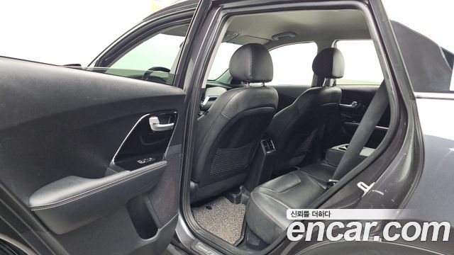 Kia Niro 2020 — photo 16