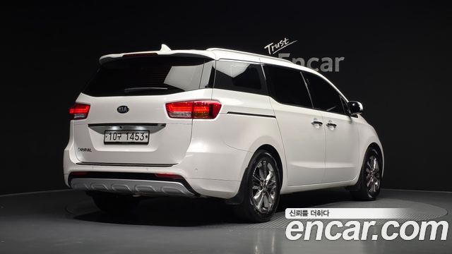 Kia Canival 2018 — photo 2