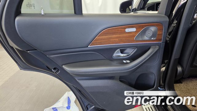 Mercedes-Benz GLE-Class 2021 — photo 15