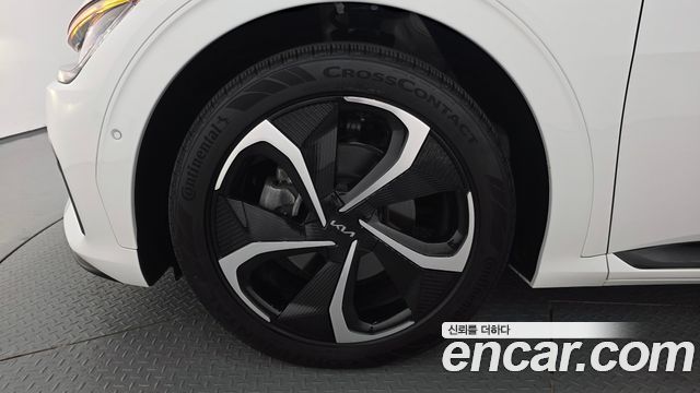 Kia EV6 2023 — photo 5