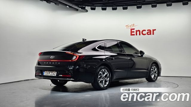 Hyundai Sonata 2022 — photo 2