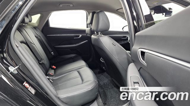 Hyundai Sonata 2022 — photo 18