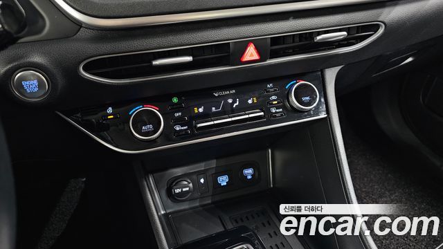 Hyundai Sonata 2022 — photo 24