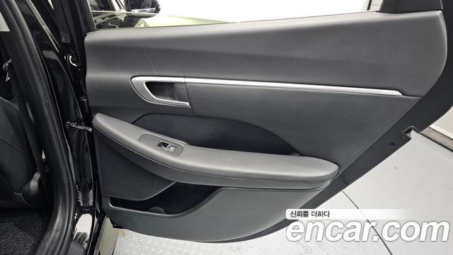 Hyundai Sonata 2022 — photo 15