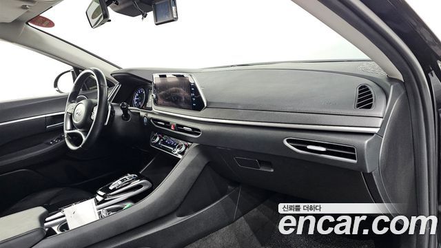 Hyundai Sonata 2022 — photo 28