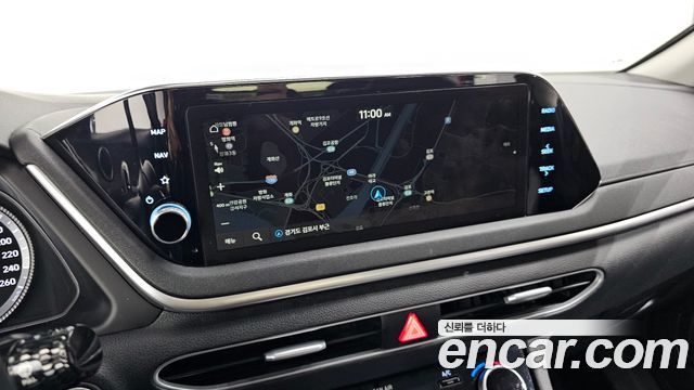 Hyundai Sonata 2022 — photo 30