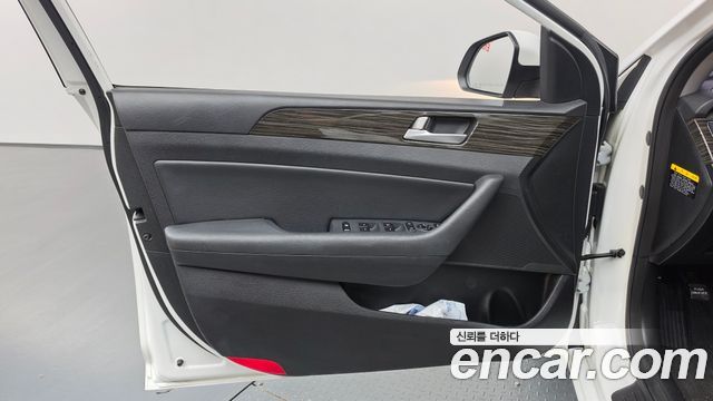 Hyundai Sonata 2015 — photo 14