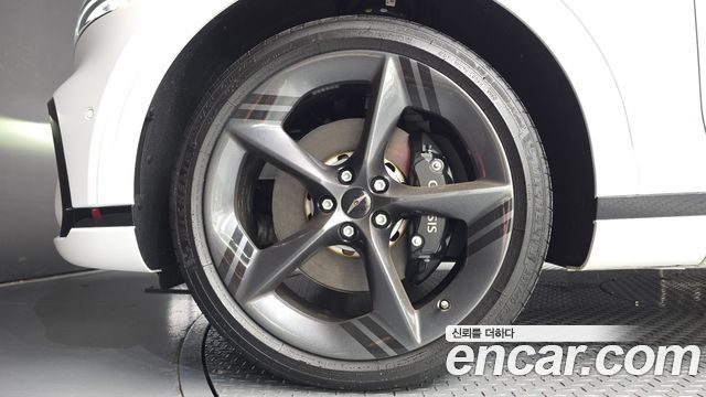 Genesis GV70 2026 — photo 5