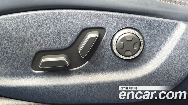 Genesis GV70 2026 — photo 32