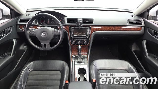 Volkswagen Passat 2013 — photo 7