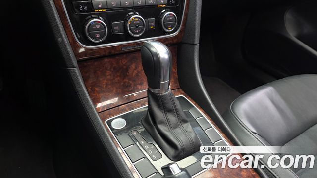 Volkswagen Passat 2013 — photo 9