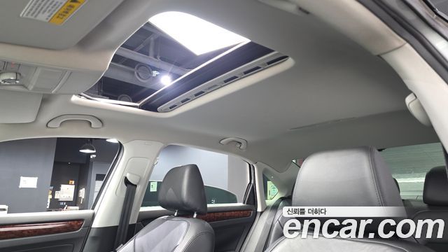 Volkswagen Passat 2013 — photo 16