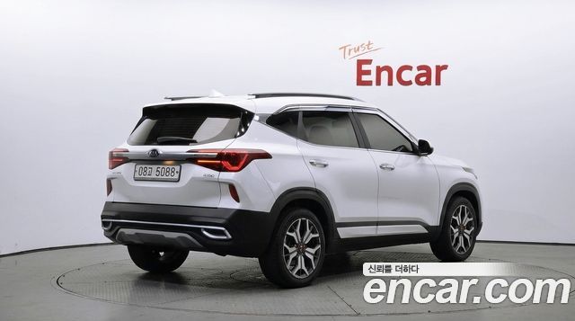 Kia Seltos 2020 — photo 2