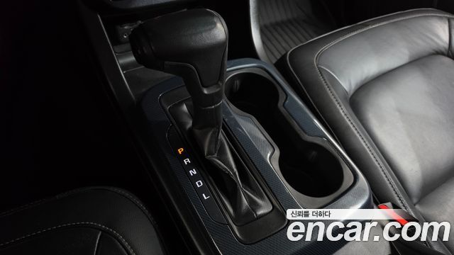 Chevrolet Korea Colorado 2021 — photo 12