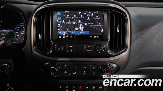 Chevrolet Korea Colorado 2021 — photo 19