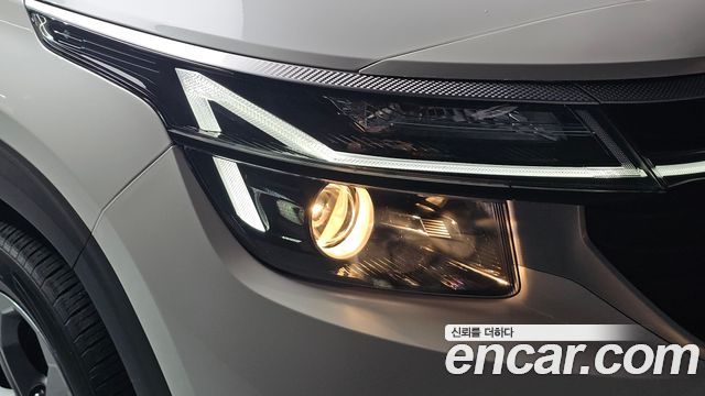 Kia Seltos 2023 — photo 8