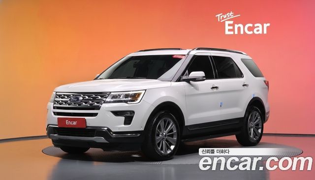 Ford Explorer 2018 — photo 1