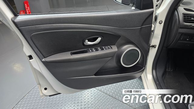 Renault Korea SM3 2015 — photo 14