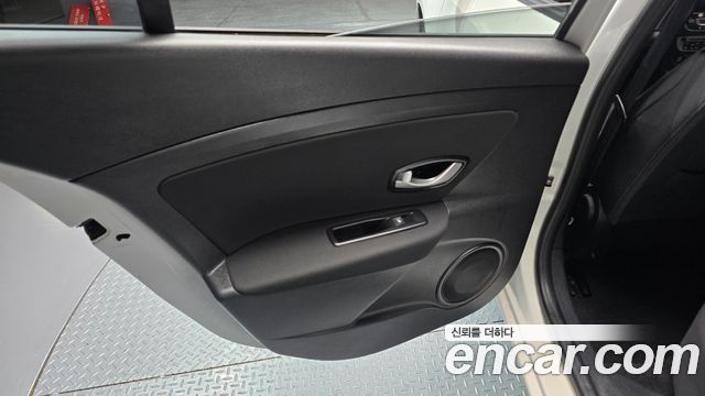Renault Korea SM3 2015 — photo 15
