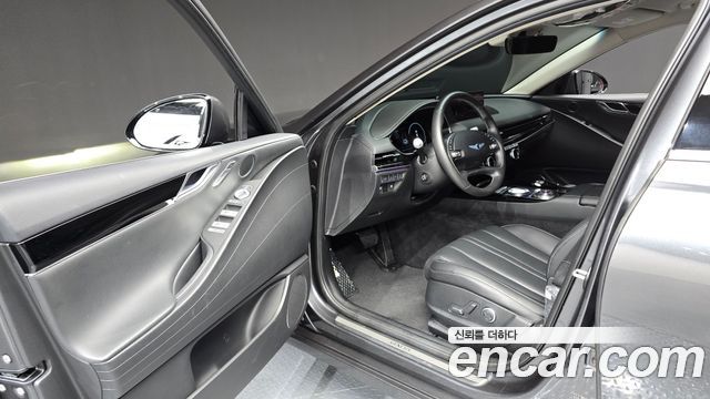 Genesis G80 2021 — photo 13